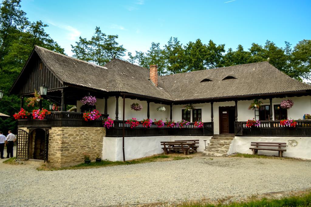 Hanul Vestem Hotel Sibiu Exterior photo